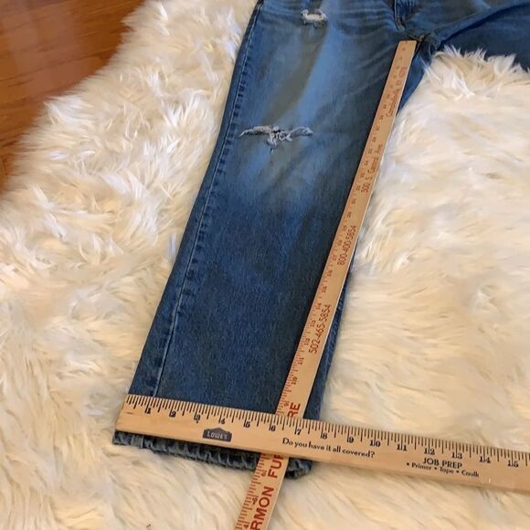 Levi’s 36/32 distressed denim jeans. - Picture 2 of 10